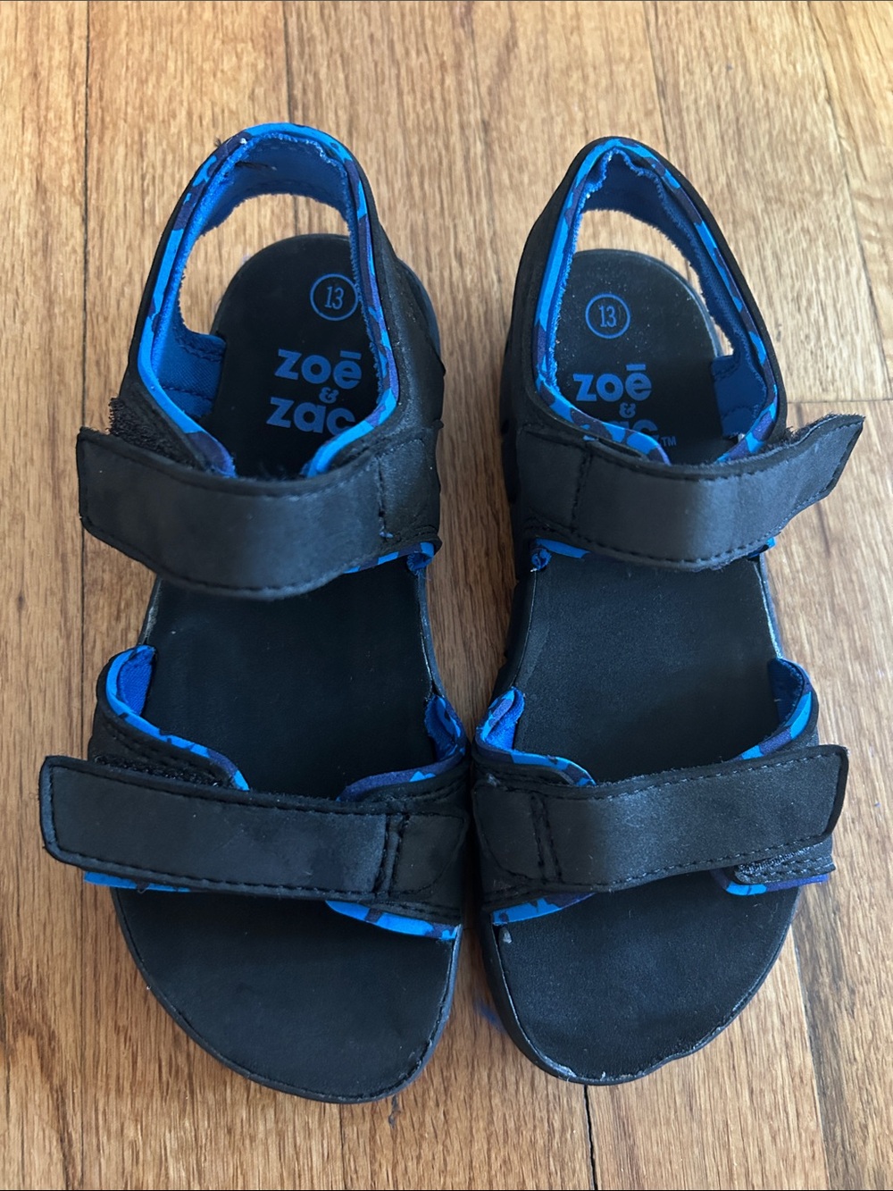Zoe & Zac Black and Blue Adjustable Velcro Sandals